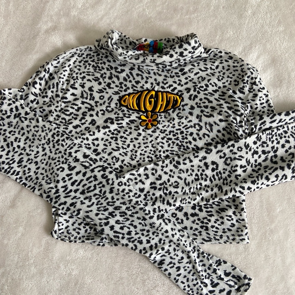 O-mighty long sleeve top